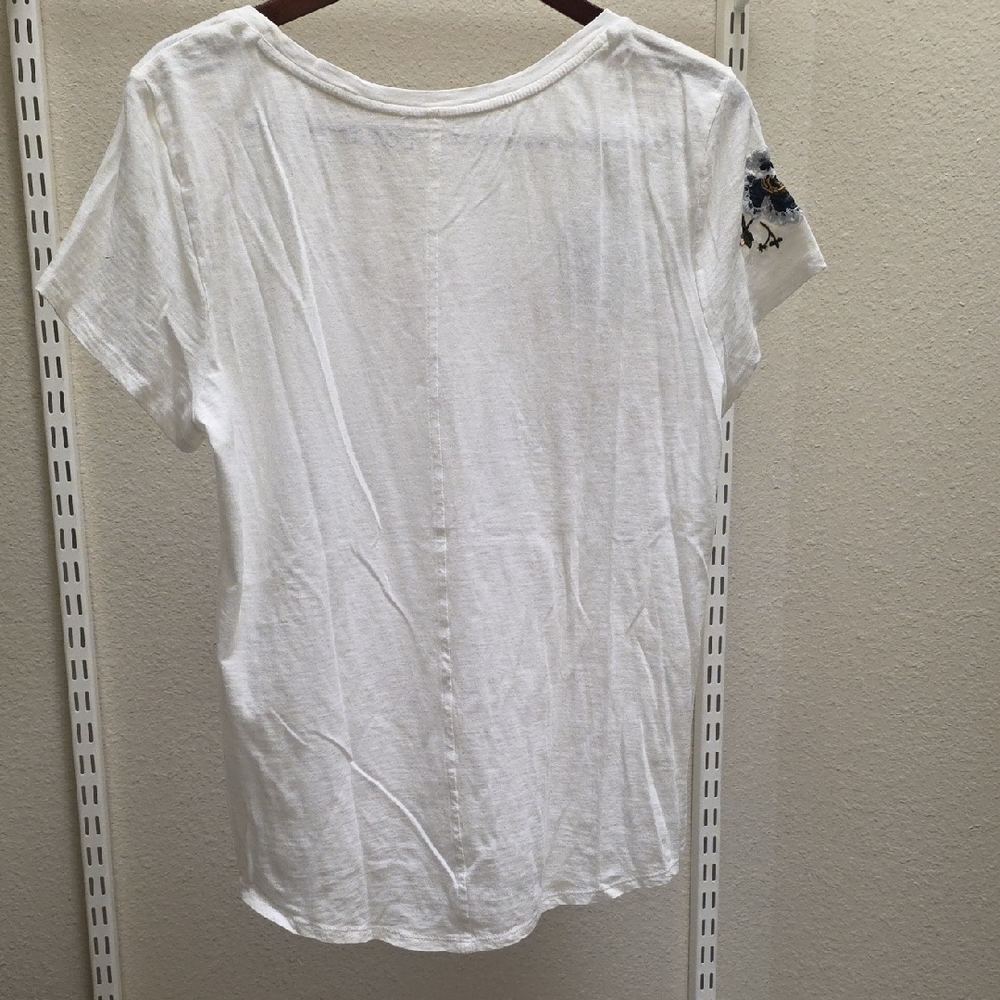 LOFT White Scoop Neck Tee with Blue and Peach Floral Embroidery - Picture 4 of 5